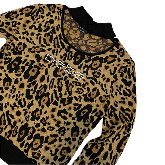 BEBE Designer Leopard Print Sweater w Neck Collar - Picture 3 of 5
